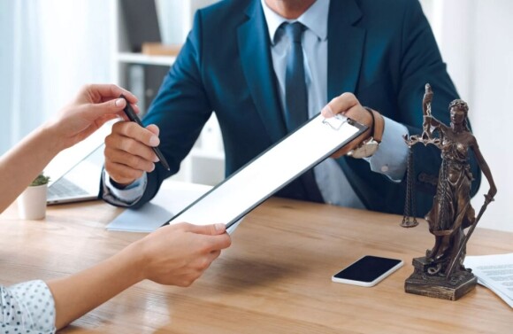 Hotel-Movers-Tailored-Planning-and-Well-Oiled-Operations-for-Seamless-Hotel-Moving-2000-X-1300