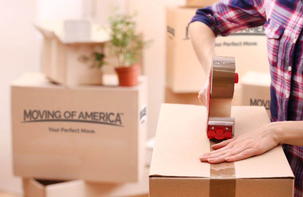 Moving-and-packing-Left-side-Moving-Will-You-Be-Ready-2000-X-1300 (4)