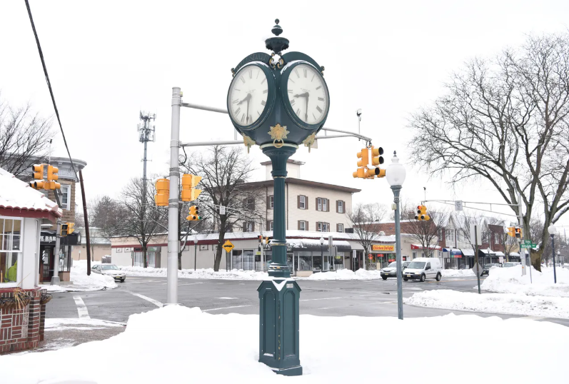 hillsdale street corner