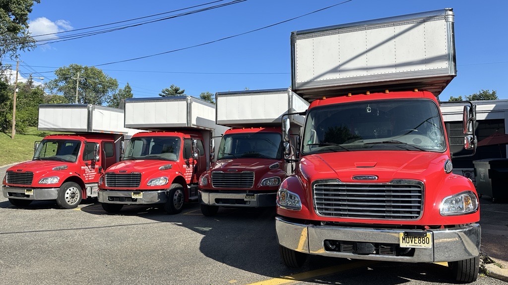 Moving of America team working together to deliver reliable New Jersey moving services.