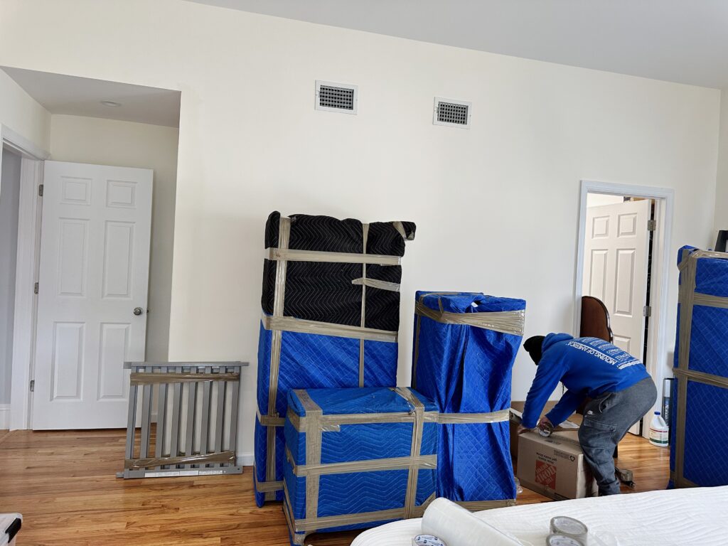 apartment movers Hawthorne