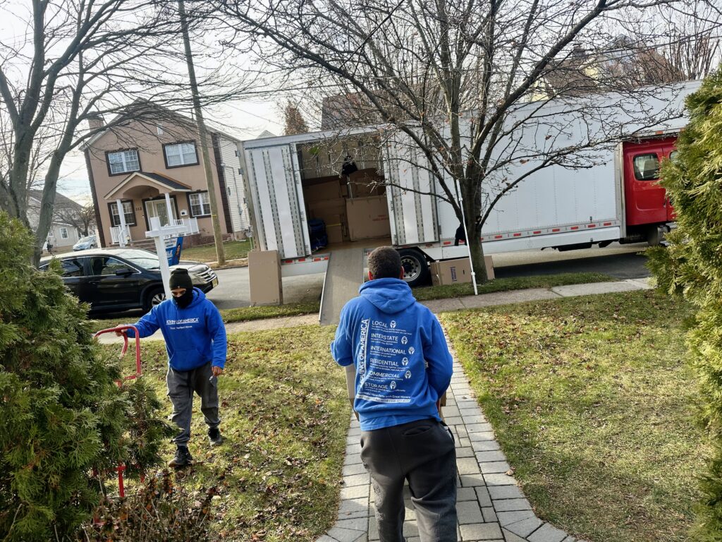 long-distance movers Hawthorne